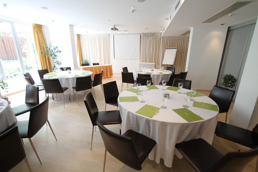 Regency Golf - Hotel Urbano Montevideo Exterior photo