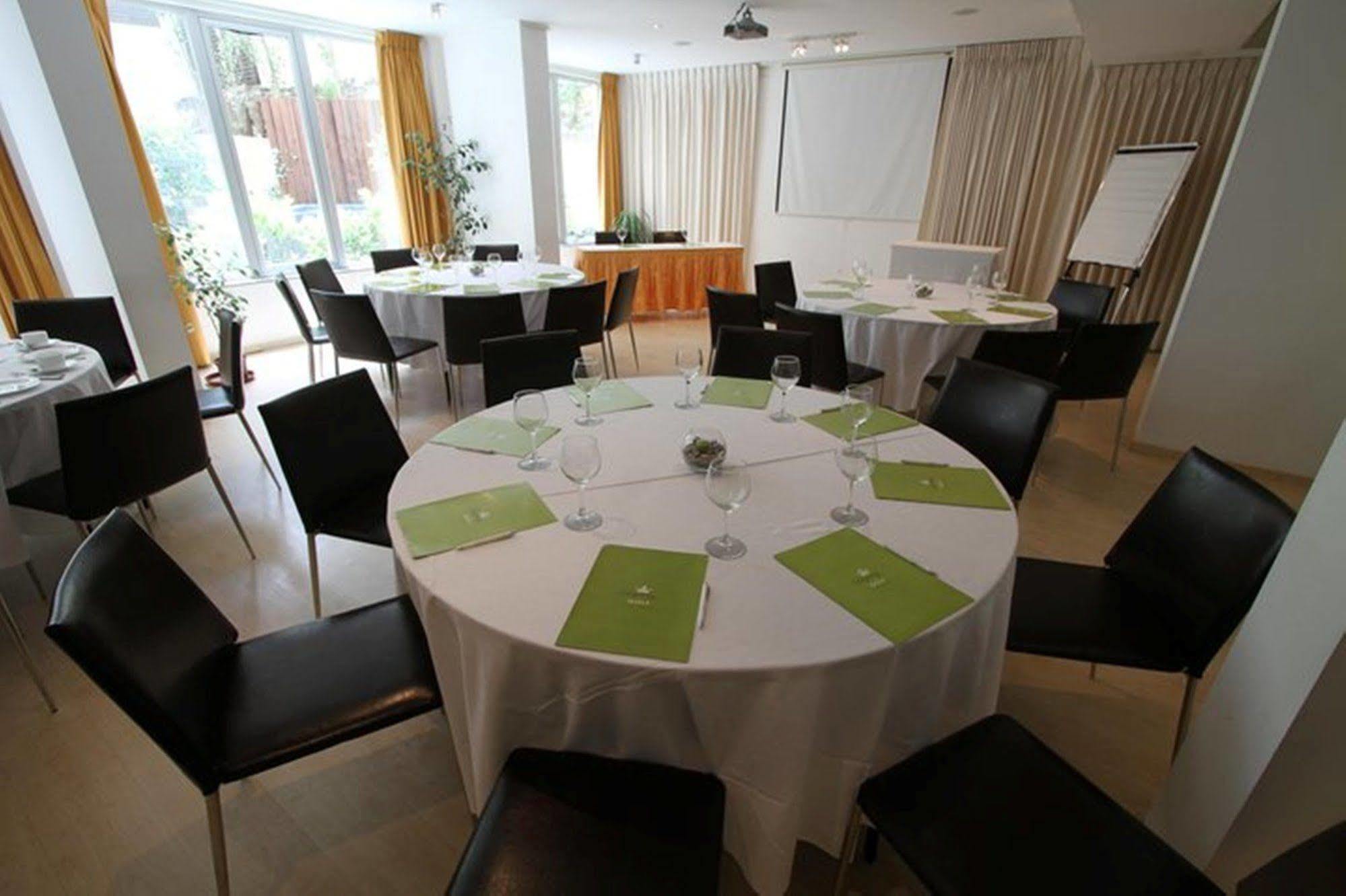 Regency Golf - Hotel Urbano Montevideo Exterior photo