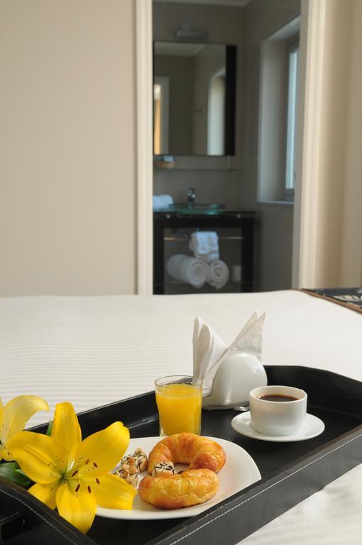 Regency Golf - Hotel Urbano Montevideo Exterior photo